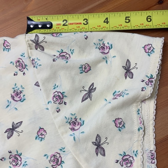 Vanity Fair Soft Pale Yellow Nightgown, Delicate Butterflies & Rises Pattern - Picture 6 of 9